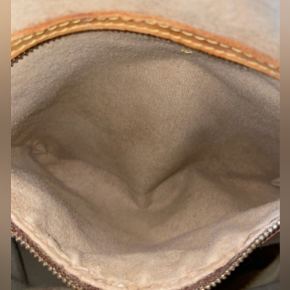 PRICE DROP Louis Vuitton Monogram GM Bucket Bag - Picture 6 of 8